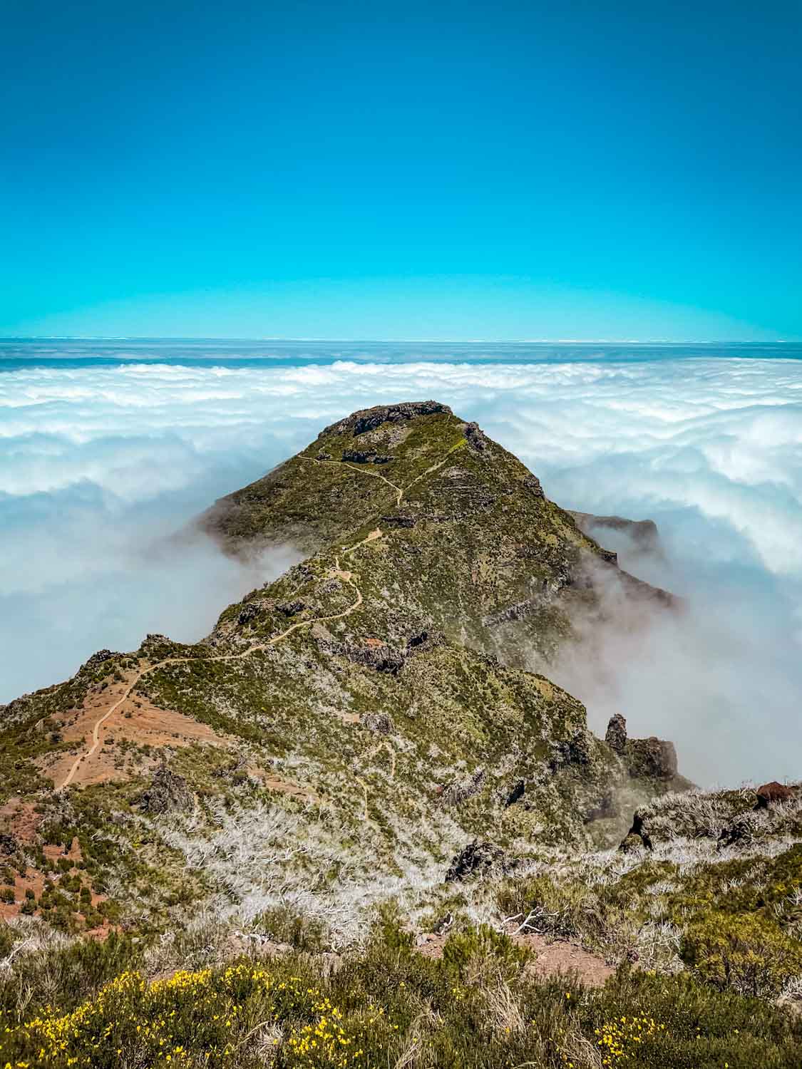 Pico do Arieiro to Pico Ruivo walk Madeira (