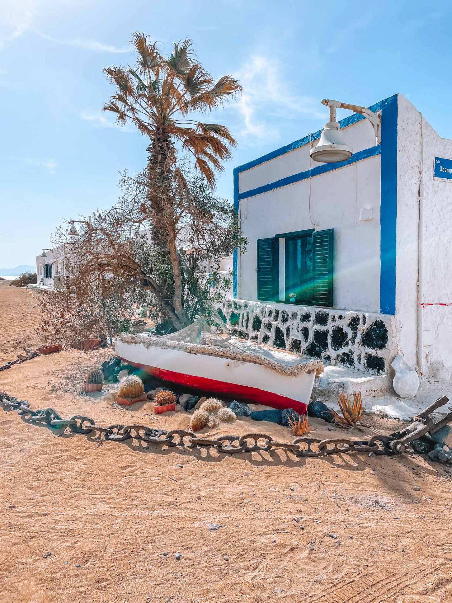 Places in La Graciosa island - Caleta del Sebo