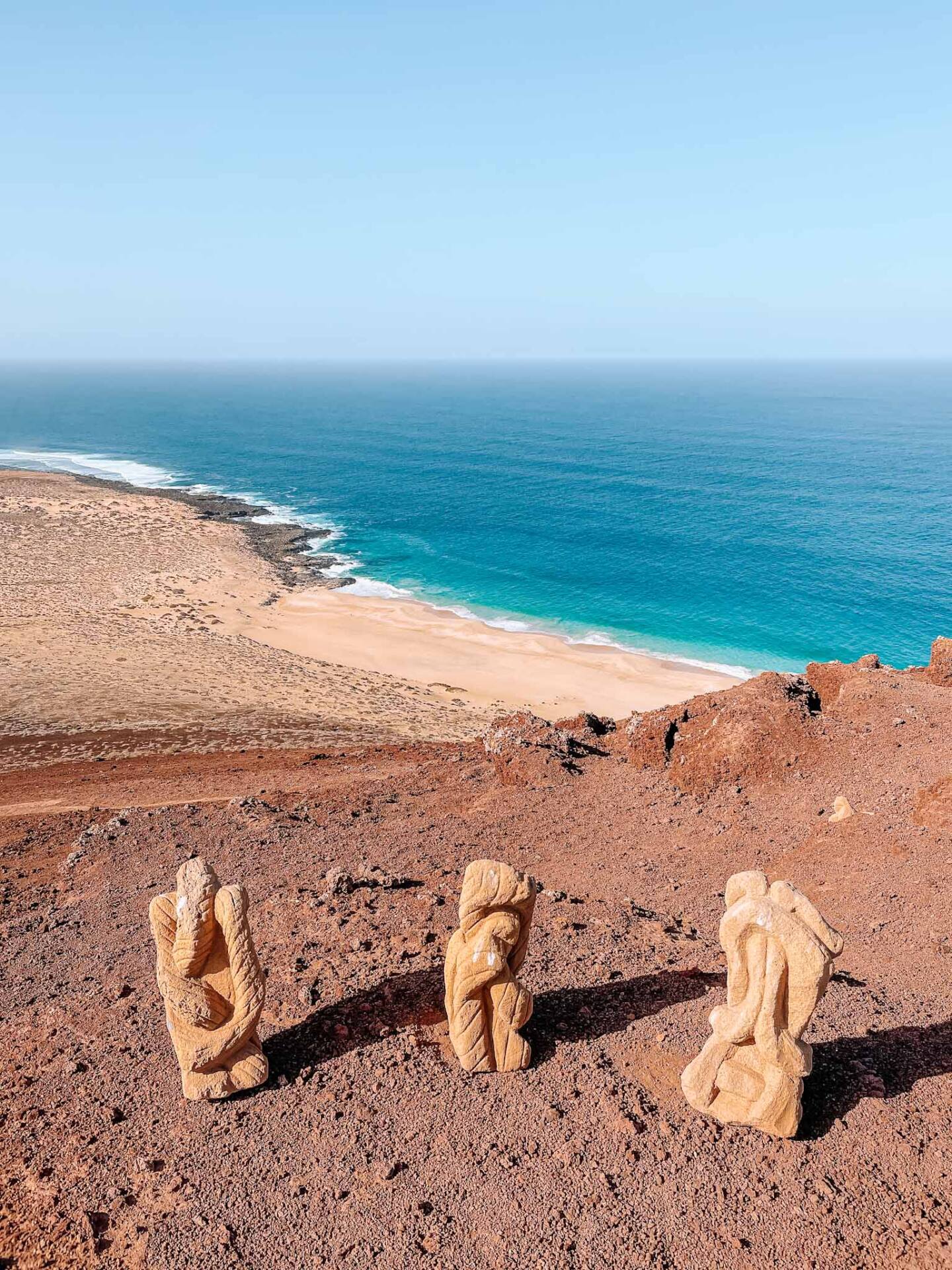 Montaña Bermeja with stone figures