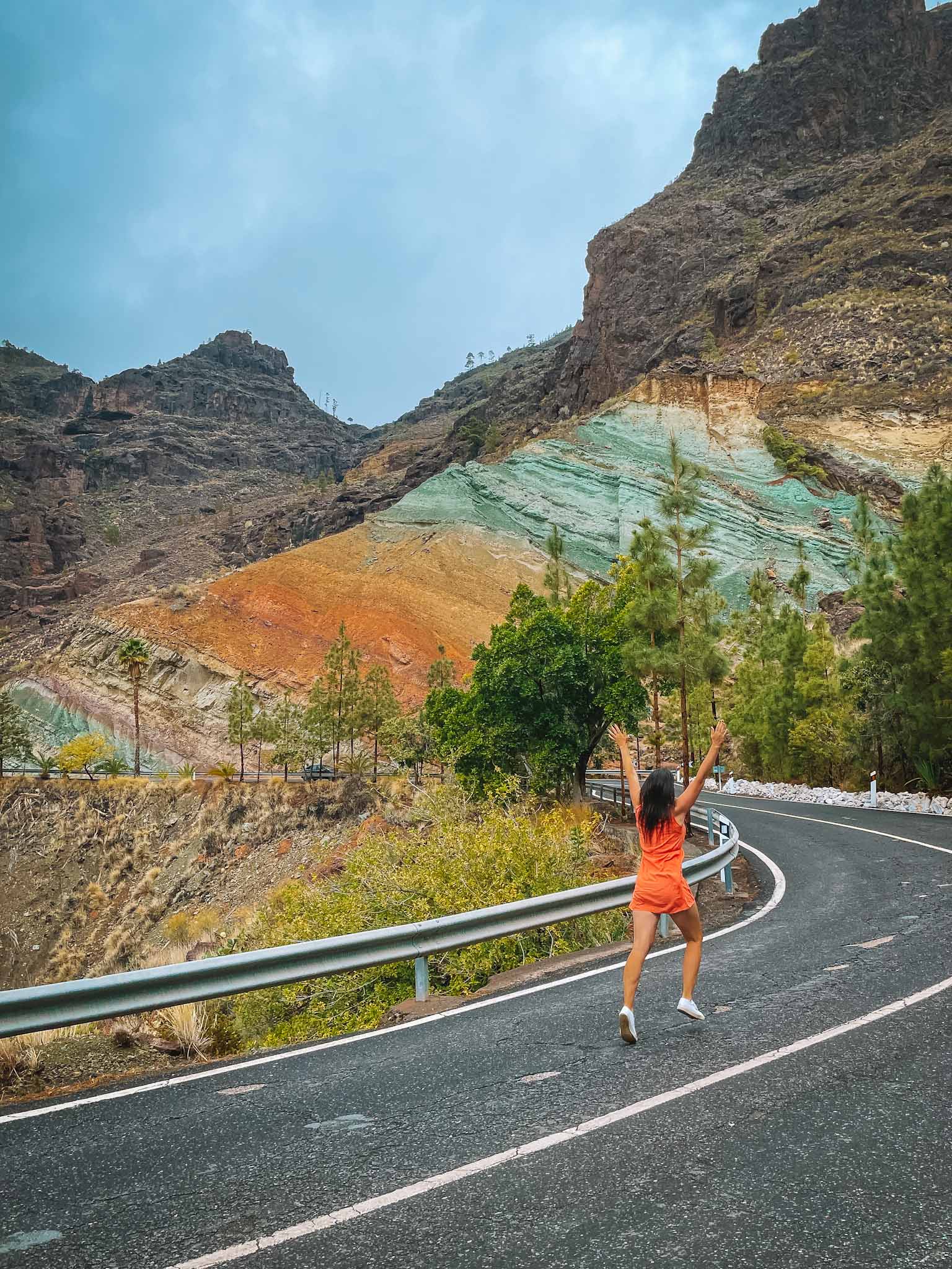 Los Azulejos - Rainbow Rocks in Gran Canaria