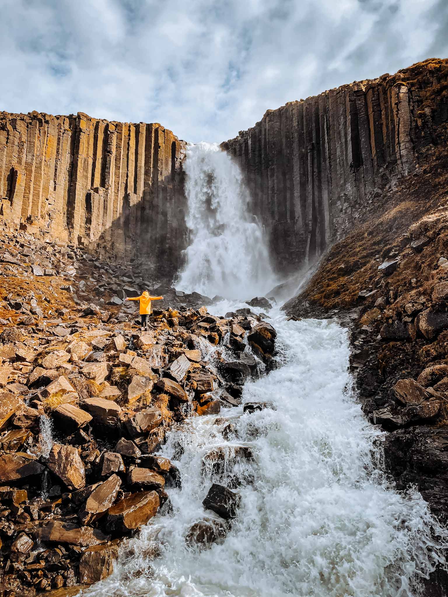 Basalt columns in Iceland - Stuðlagil waterfall