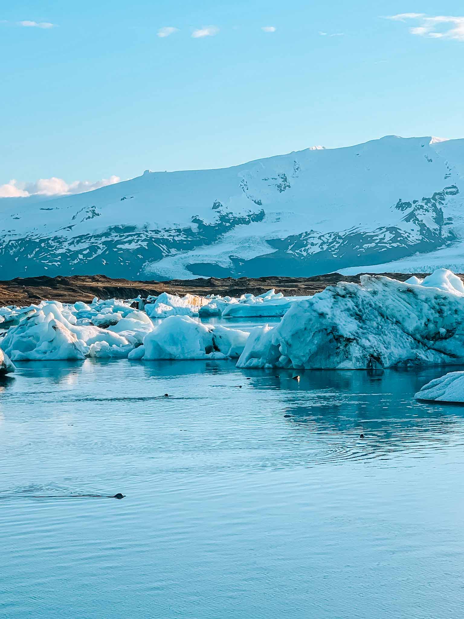 Glaciers in Iceland - Jökulsárlón glacier lagoon