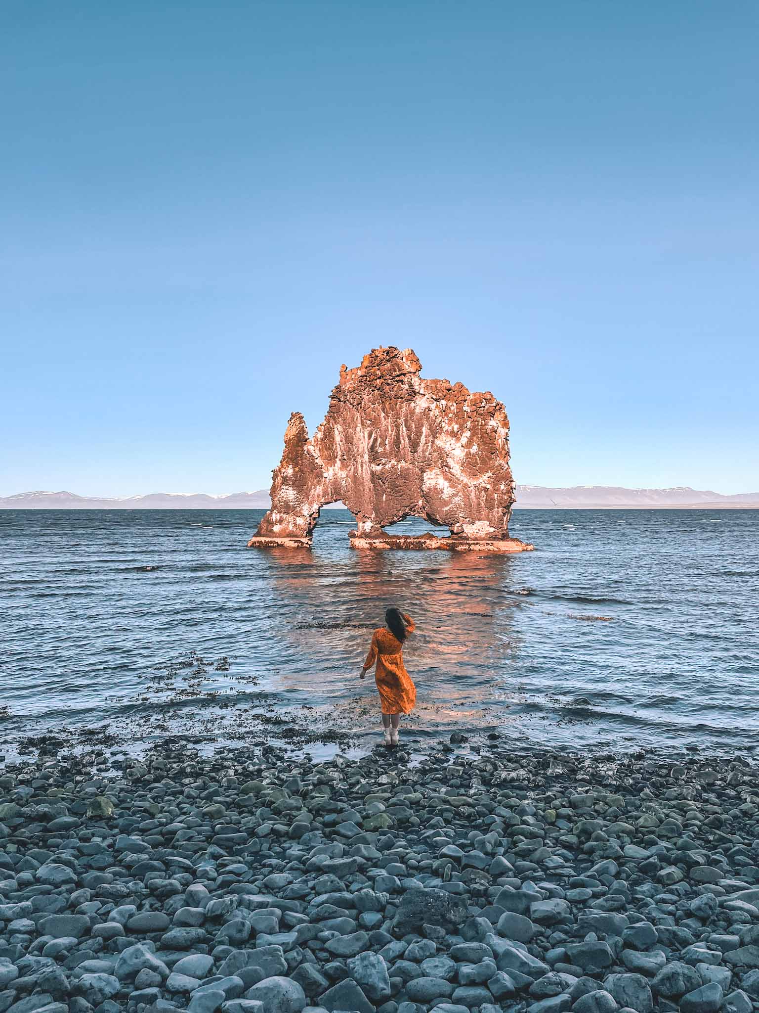 Natural stone arches in Iceland - Hvitserkur - an arch of an animal