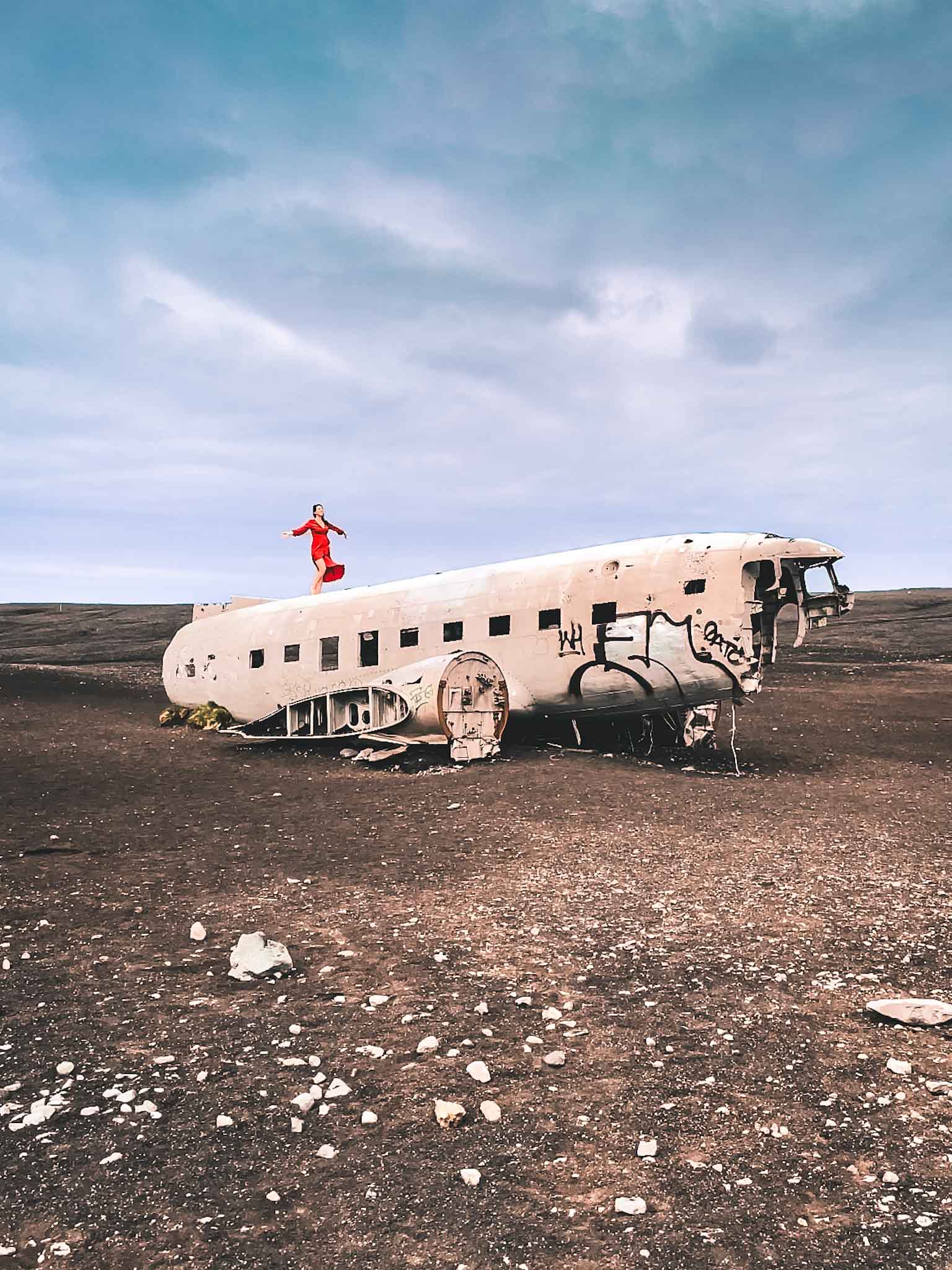 Instagram spots in Iceland - plane wreck