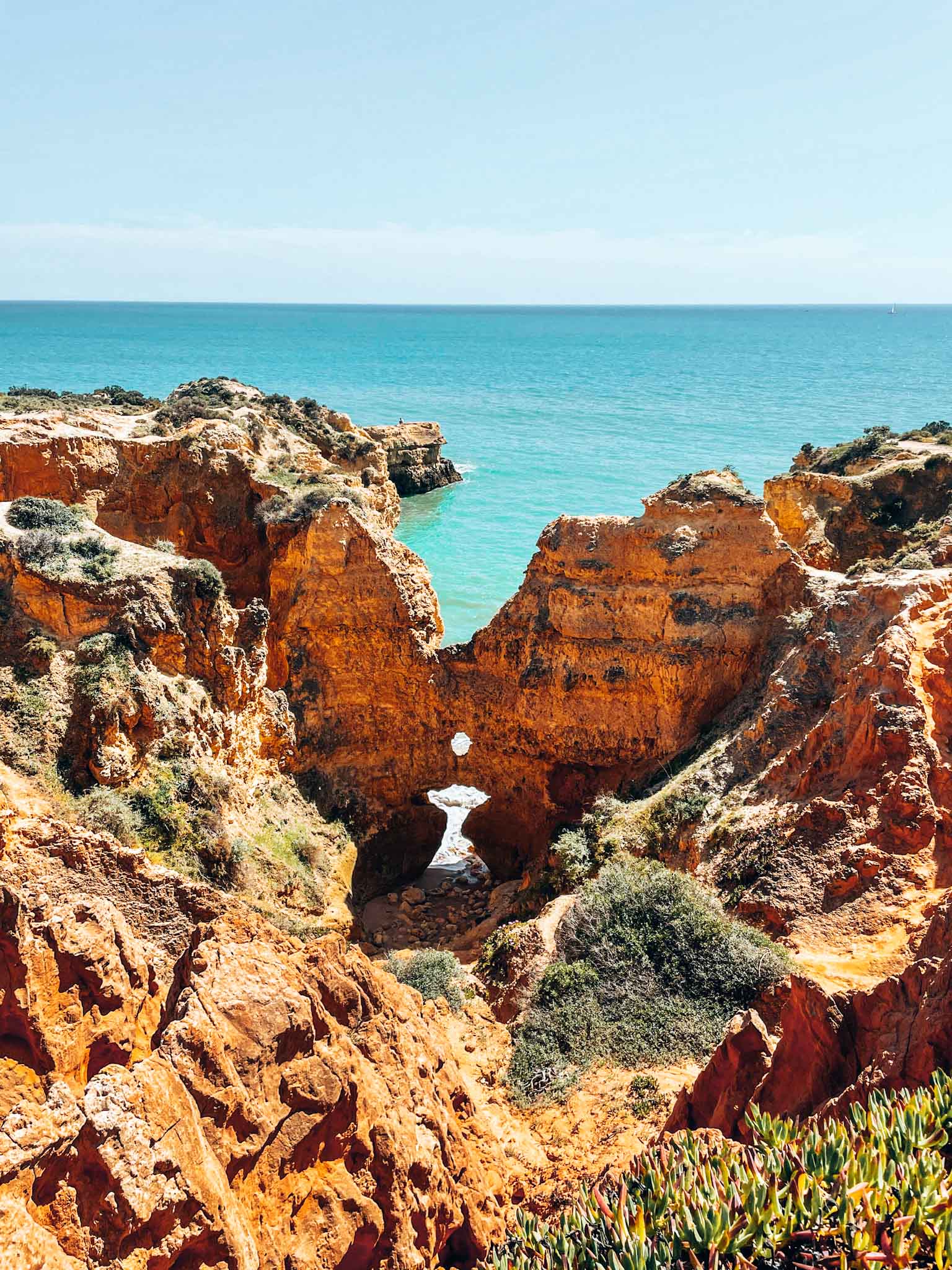 Hidden gems in Algarve - Praia dos Piratas