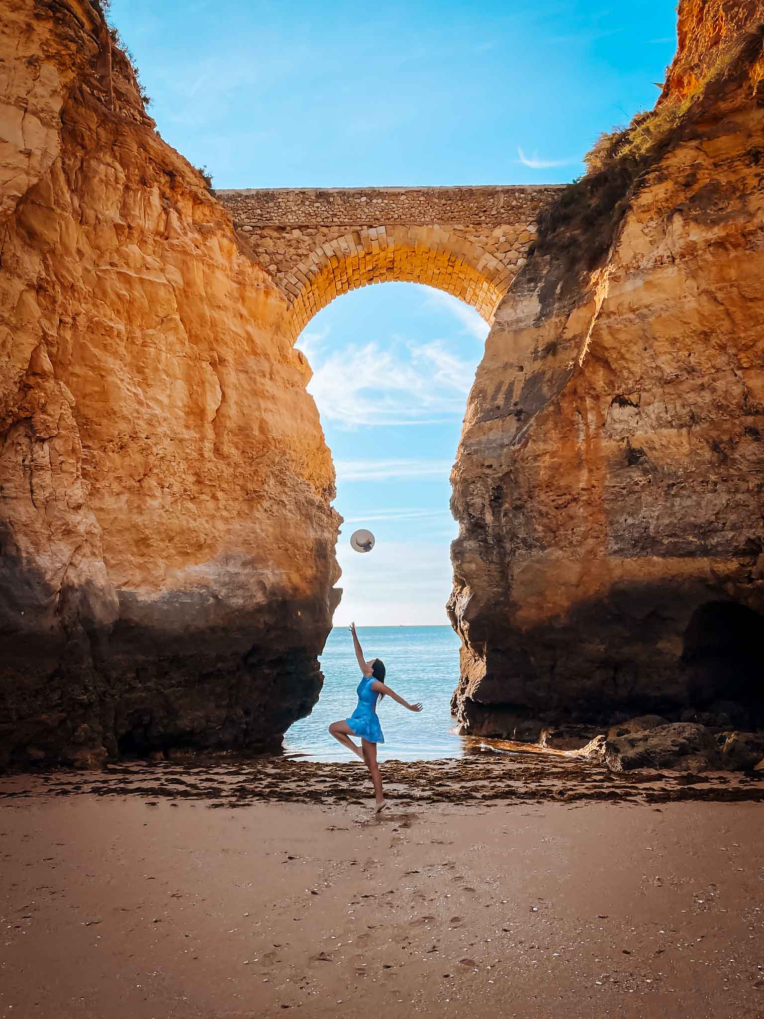 Hidden gems in Algarve - Roman bridge at Praia dos Estudantes