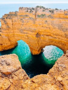 How to find the heart-shaped rock in Algarve? All you need to know!