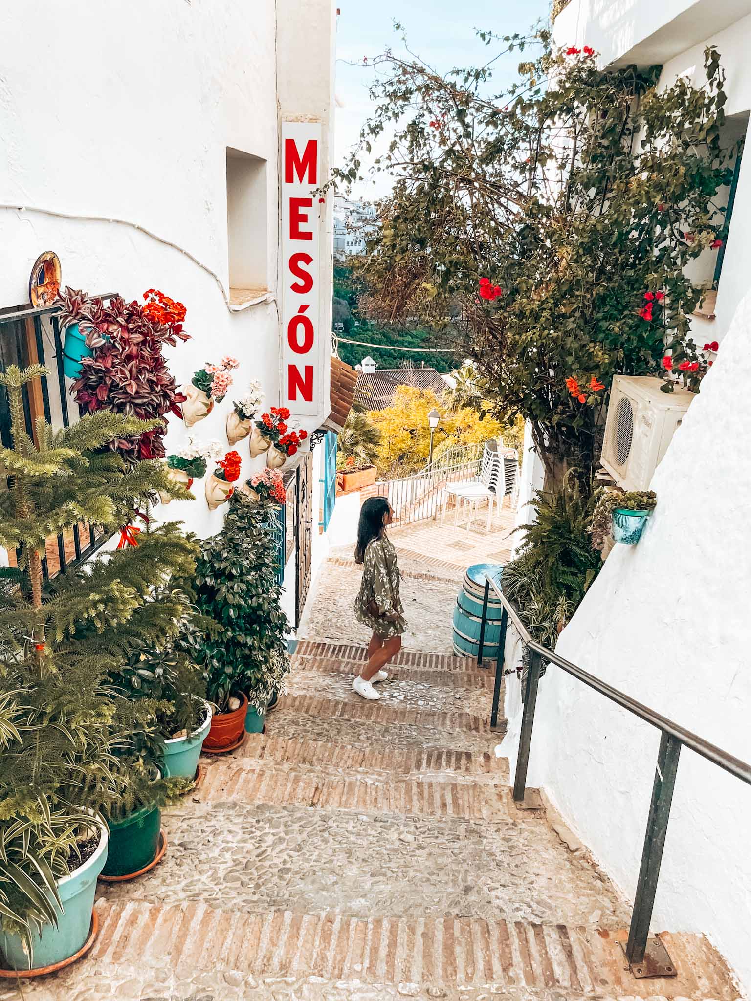 Best Instagram spots of the most beautiful places in Frigiliana village, Spain