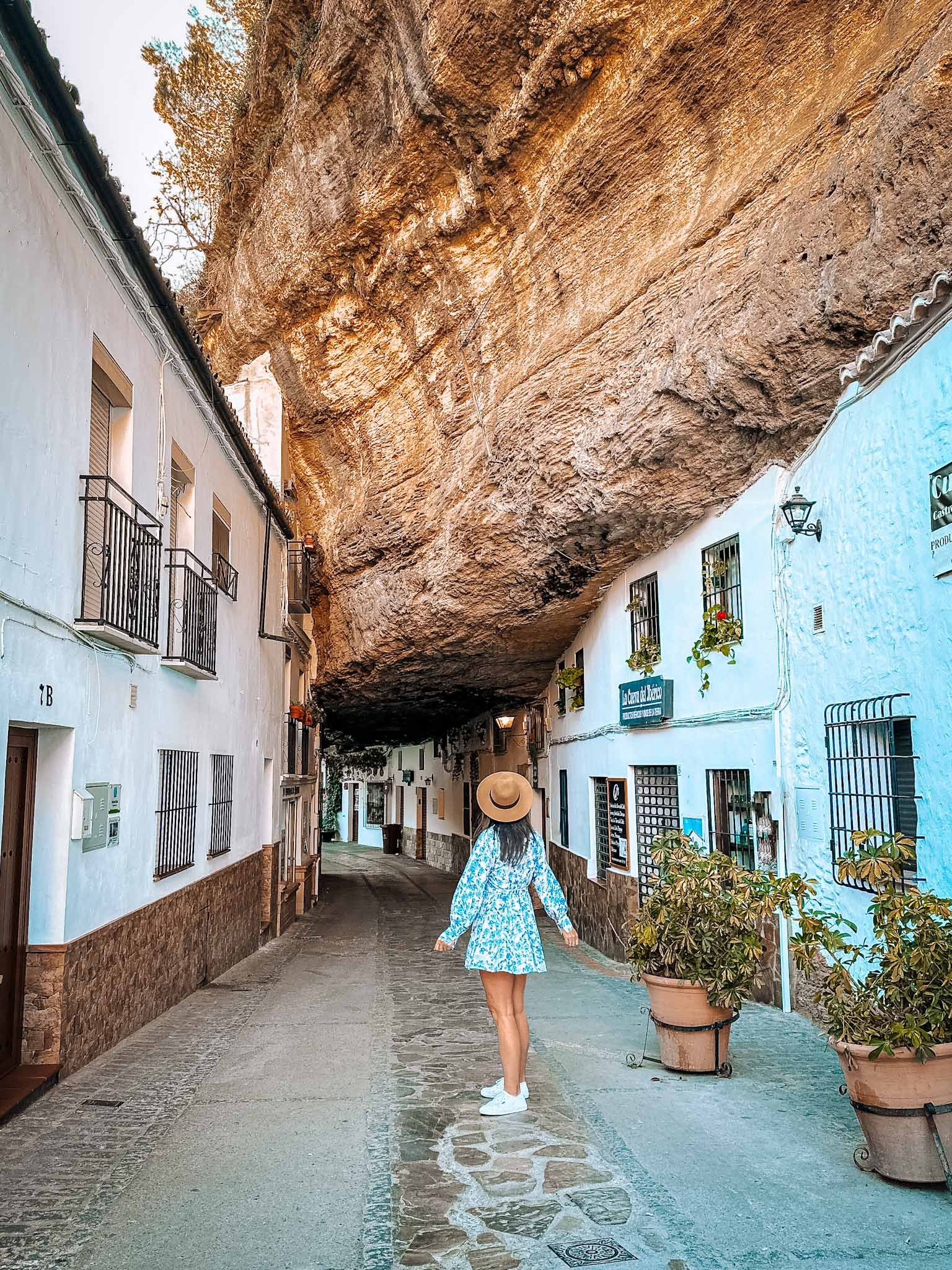 Andalusia bucket list - Setenil de las Bodegas Instagram spots - best photo places of the most beautiful and unique spots in the Andalusian village