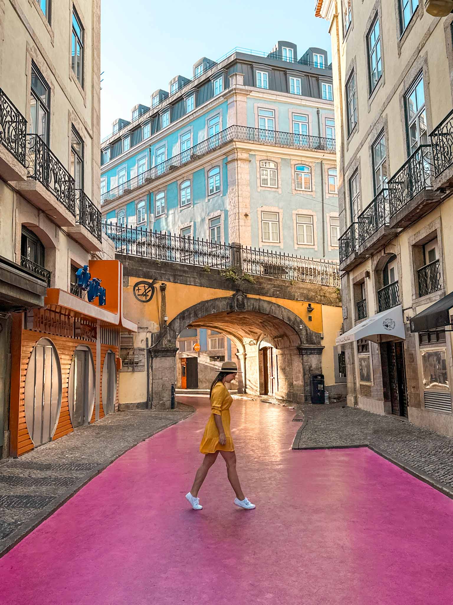 Best Instagram photo spots in Lisbon - Lisbon Pink Street