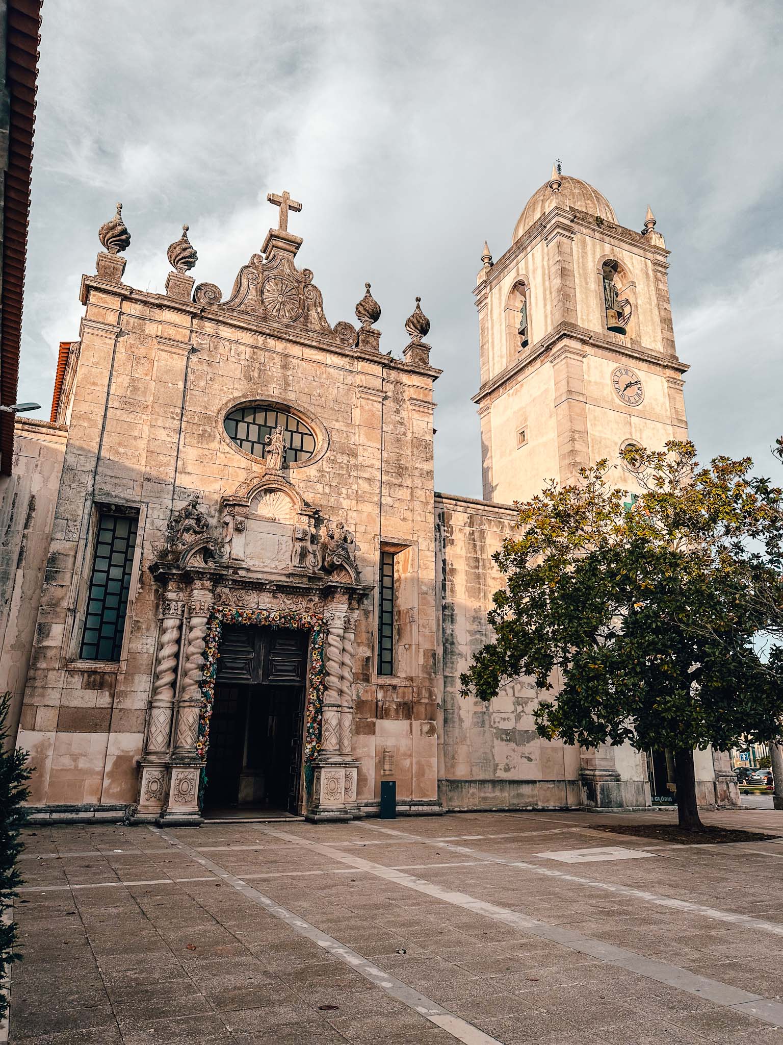 Best things to do in Aveiro, Portugal - Cathedral of Aveiro