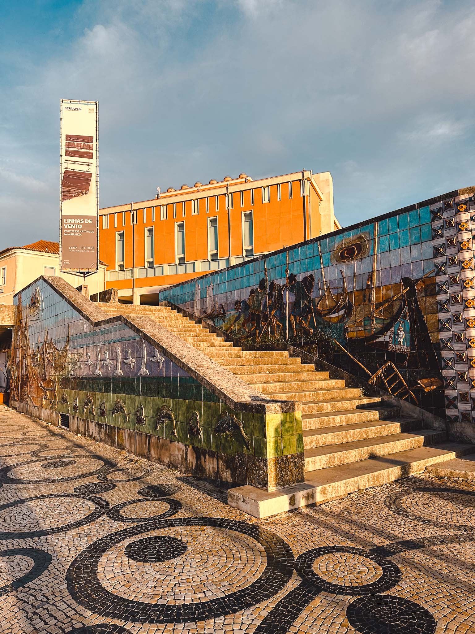 Best things to do in Aveiro, Portugal - explore the traditional tiles in Aveiro streets