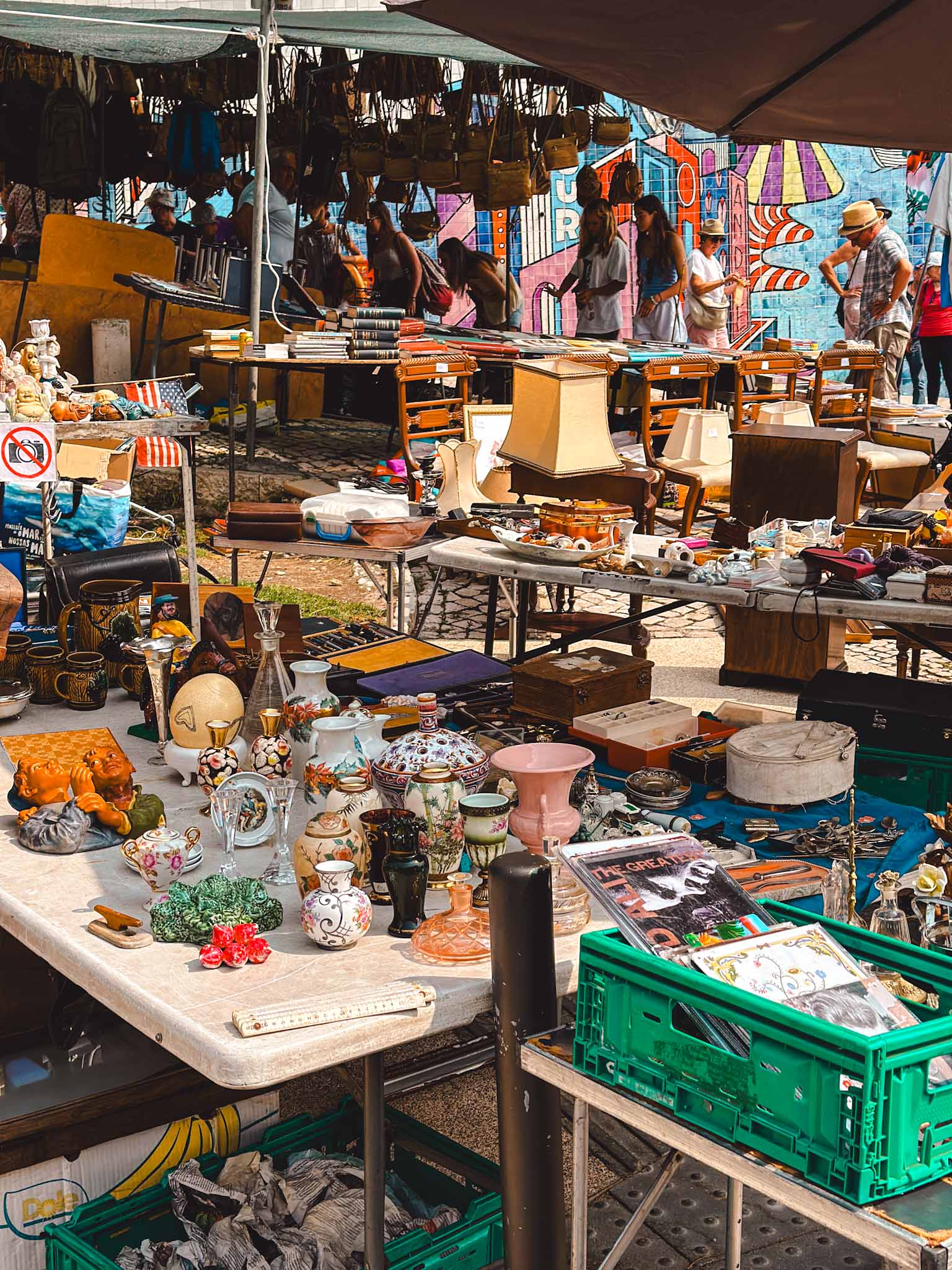 Hidden gems in Lisbon - Feira da Ladra flea market