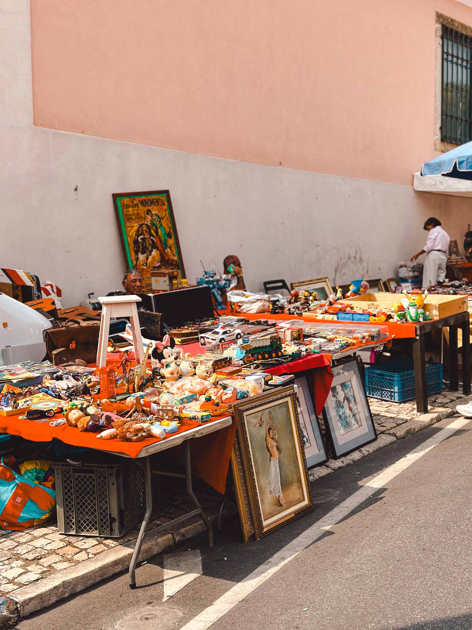 Hidden gems in Lisbon - Feira da Ladra flea market