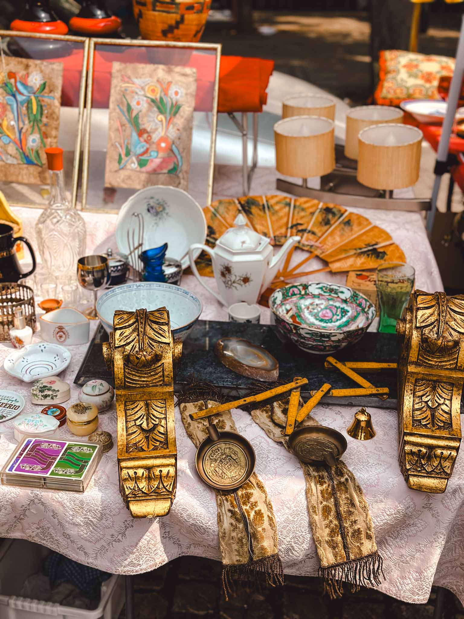 Hidden gems in Lisbon - Feira da Ladra flea market