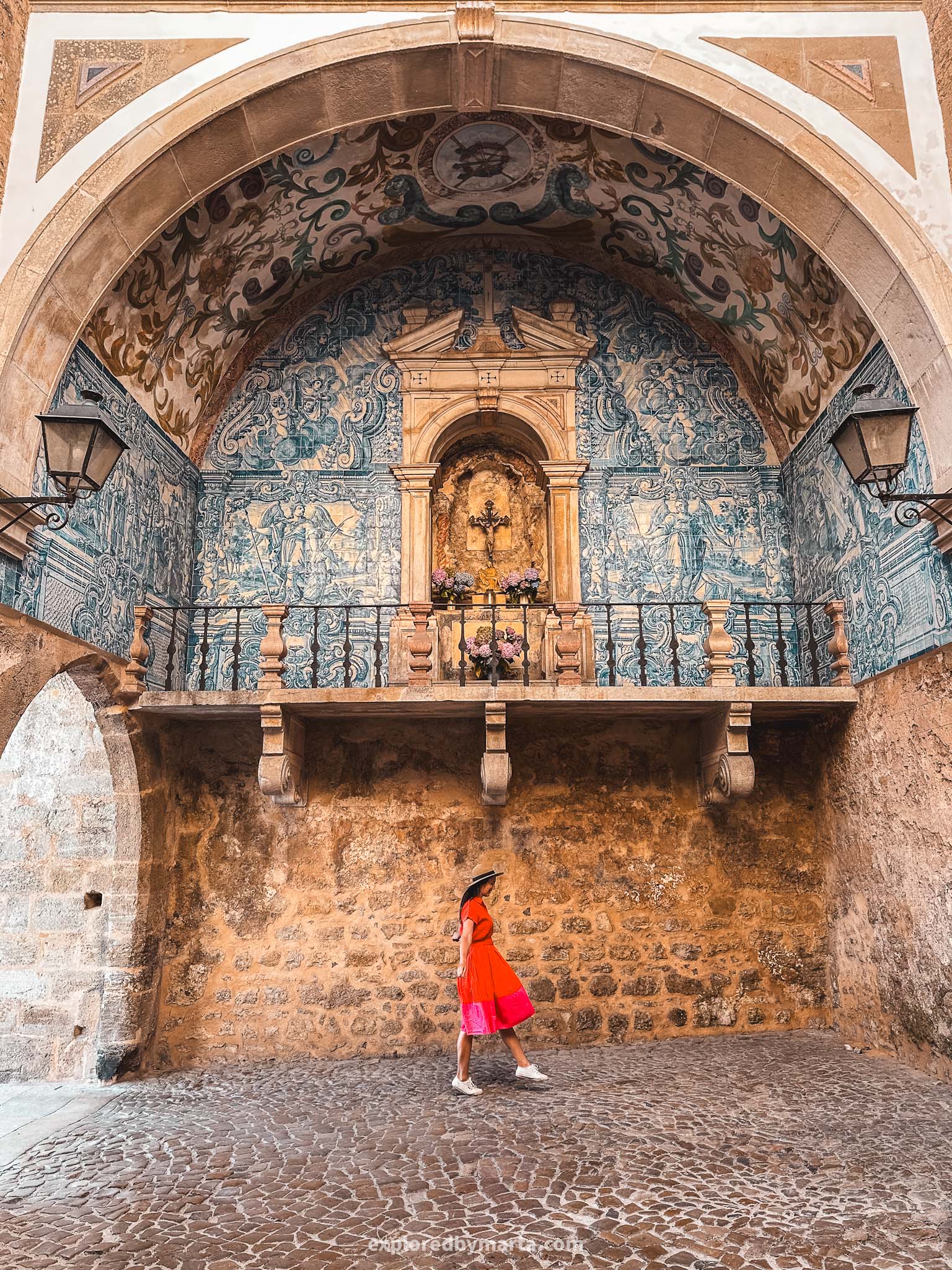 Óbidos, Portugal things to do-Porta da Vila