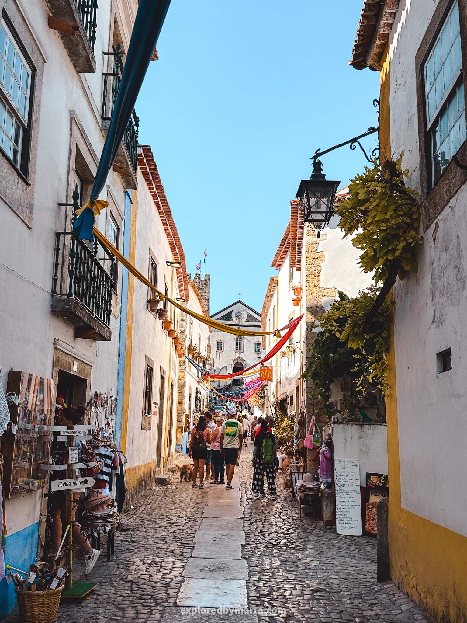 Óbidos, Portugal things to do-Rua Direita