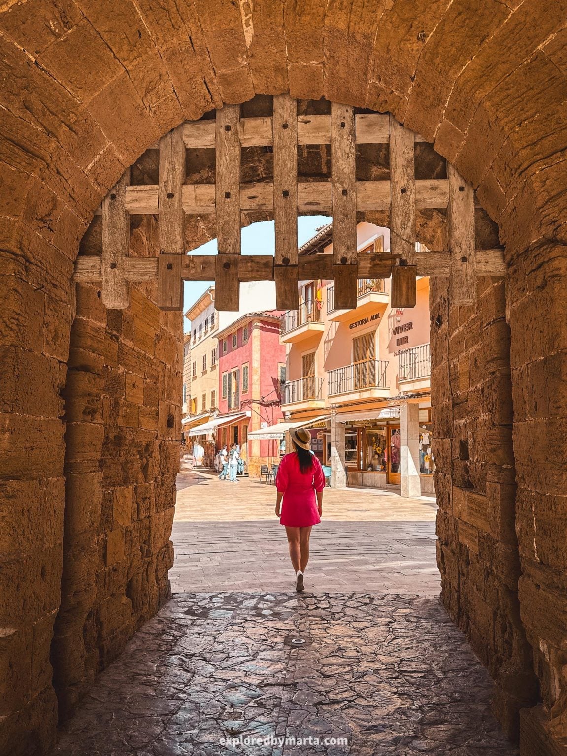 10-top-things-to-do-in-alc-dia-old-town-mallorca