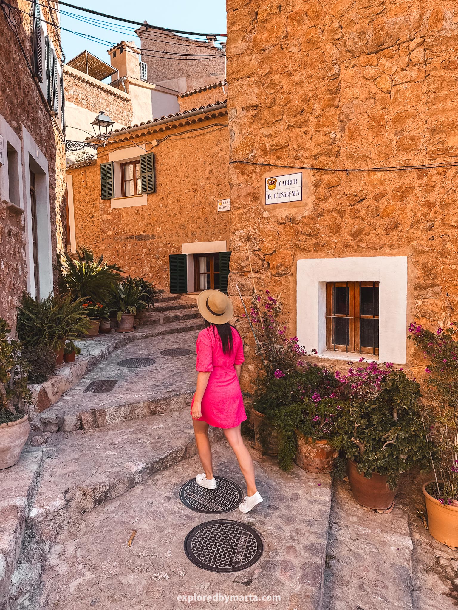 Fornalutx, Mallorca, Spain-Carrer Església