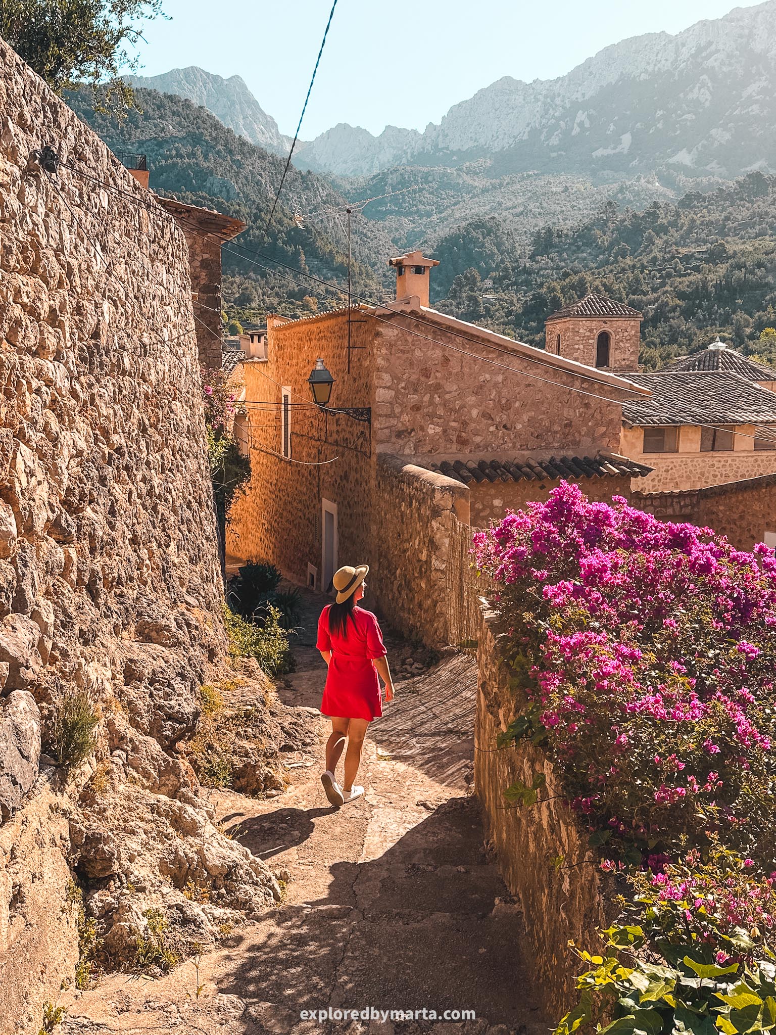 Fornalutx, Mallorca, Spain-Carrer Olivar