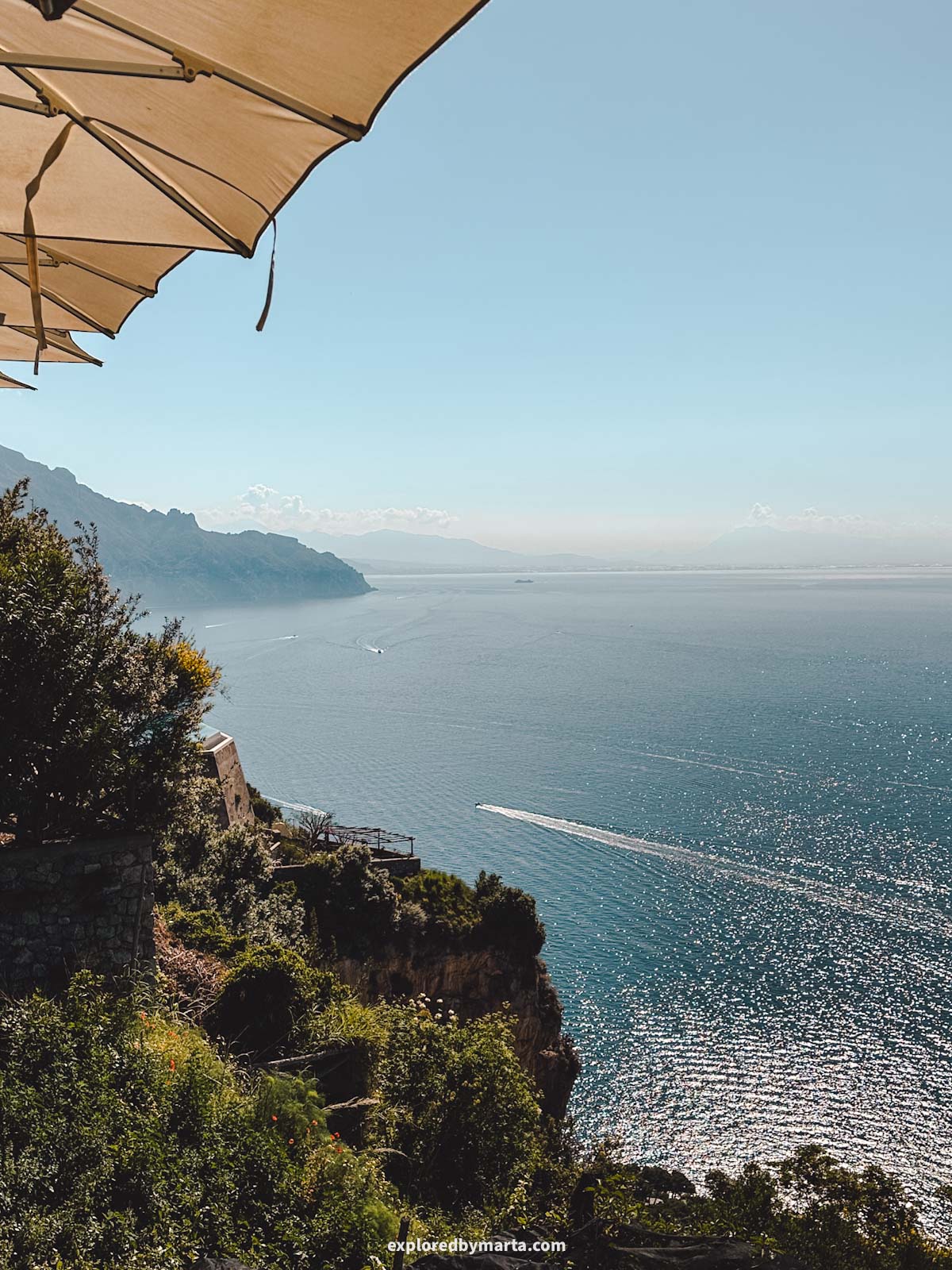 Bar Santa Rosa in Conca dei Marini serves some of the best sfogliatella pastries you will find on the Amalfi Coast, steps away from its birthplace