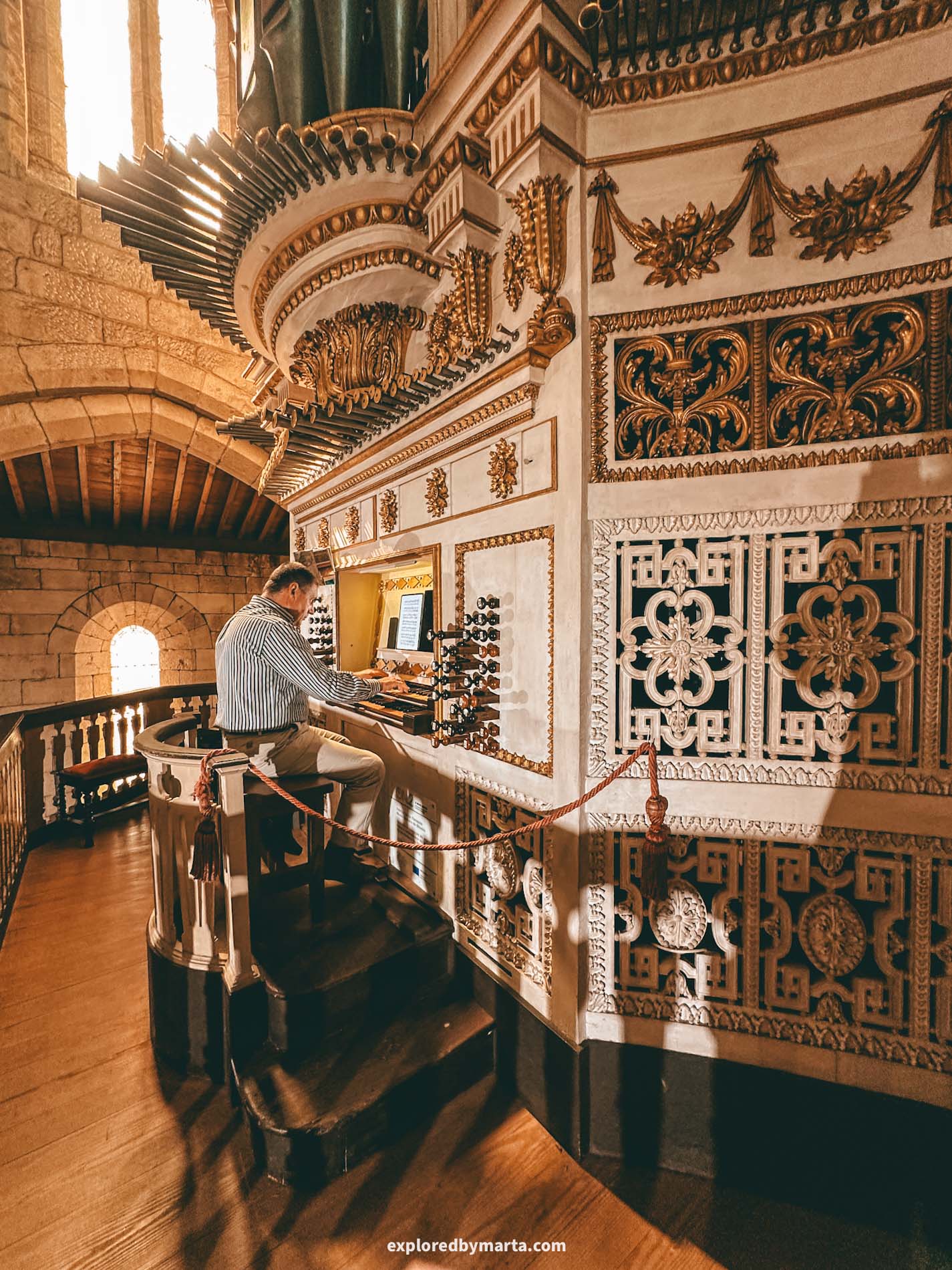 Guimaraes, Portugal-Igreja de Nossa Senhora da Oliveira