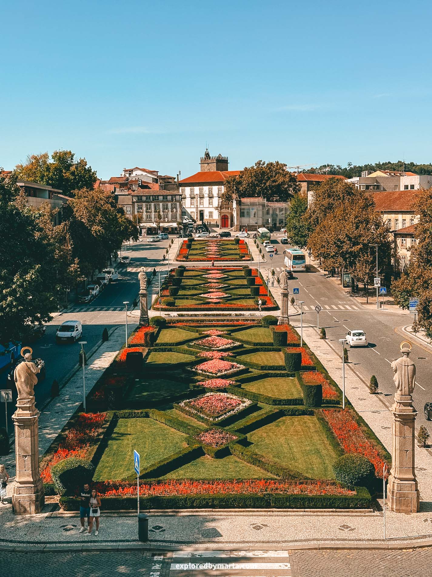 Guimaraes, Portugal-Igreja e Oratórios de Nossa Senhora da Consolação e Santos Passos