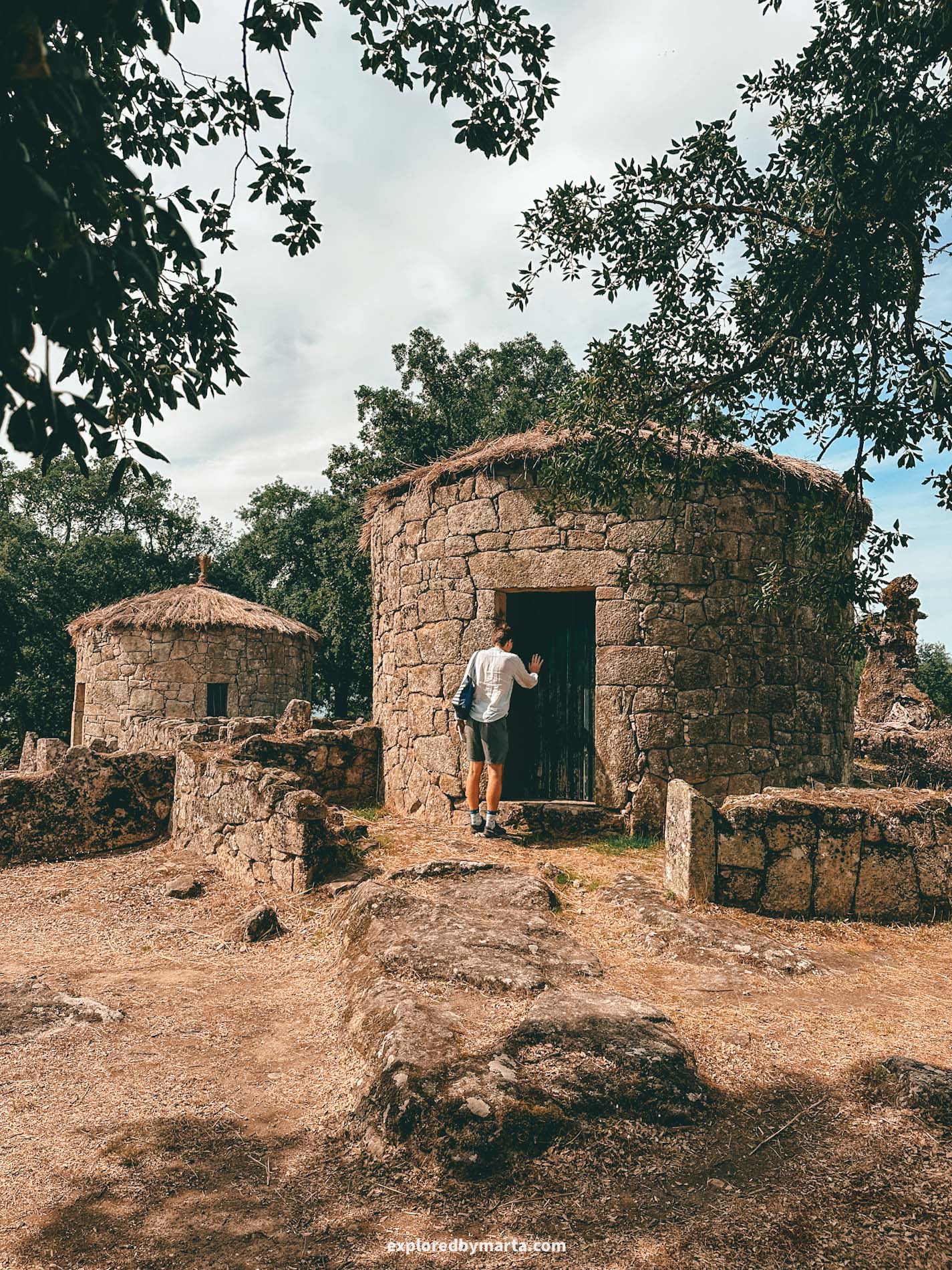 Portugal-exploring Citânia de Briteiros archaeological site