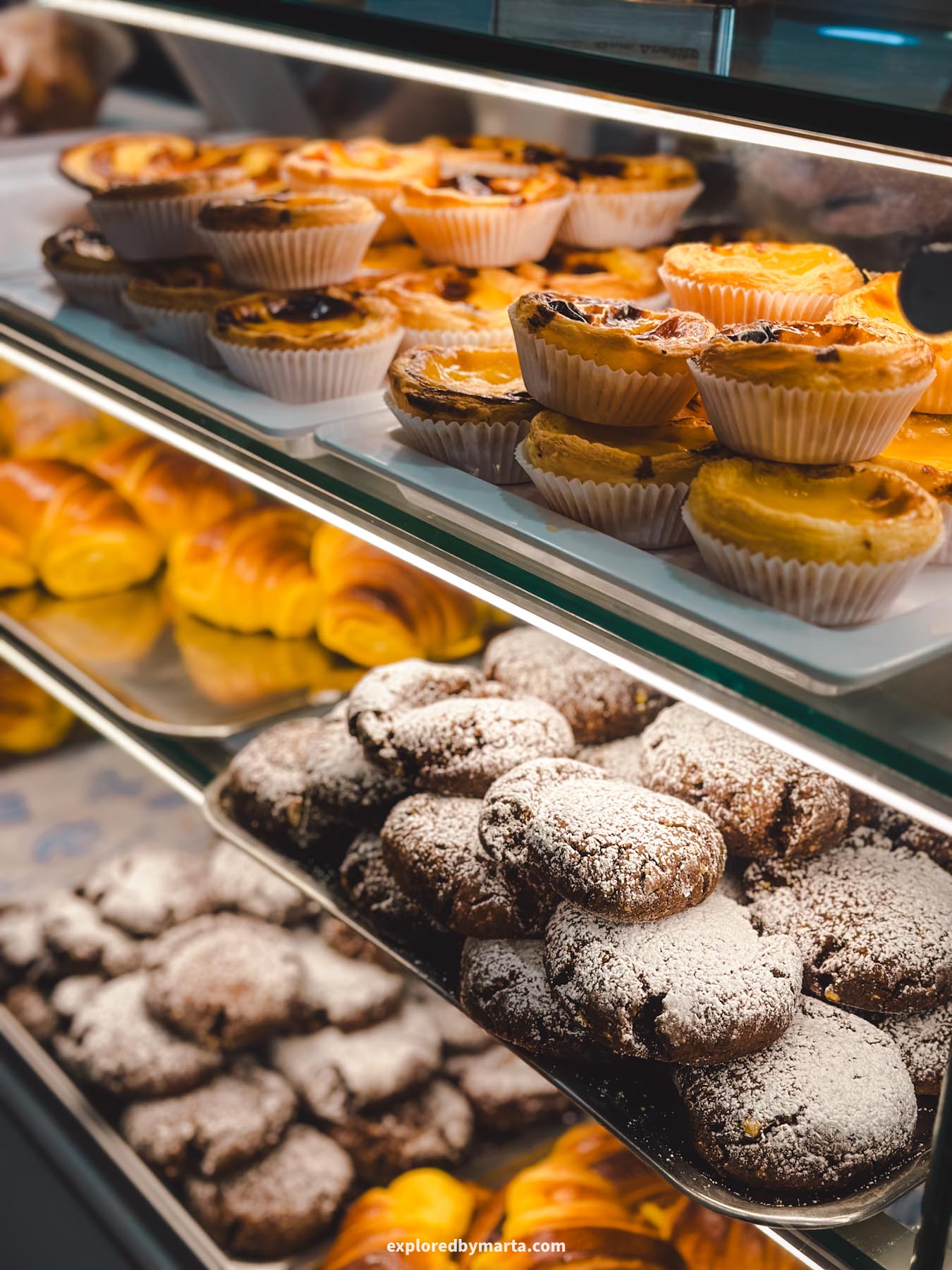 Authentic pastel de nata from Confeitaria São Domingos in Porto, Portugal
