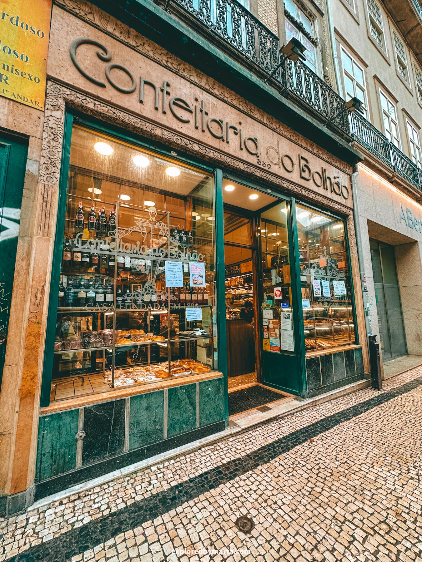 Confeitaria do Bolhão in Porto, Portugal