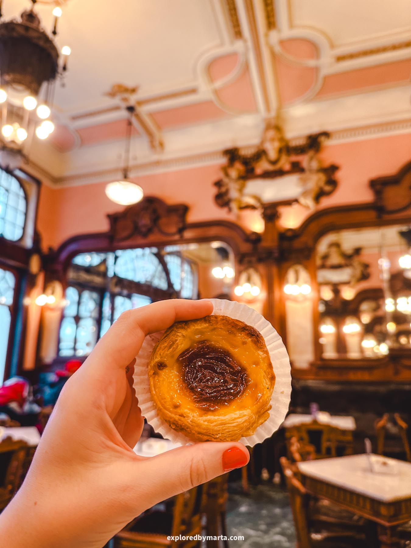 Majestic Café, the best historical cafe in Porto, Portugal
