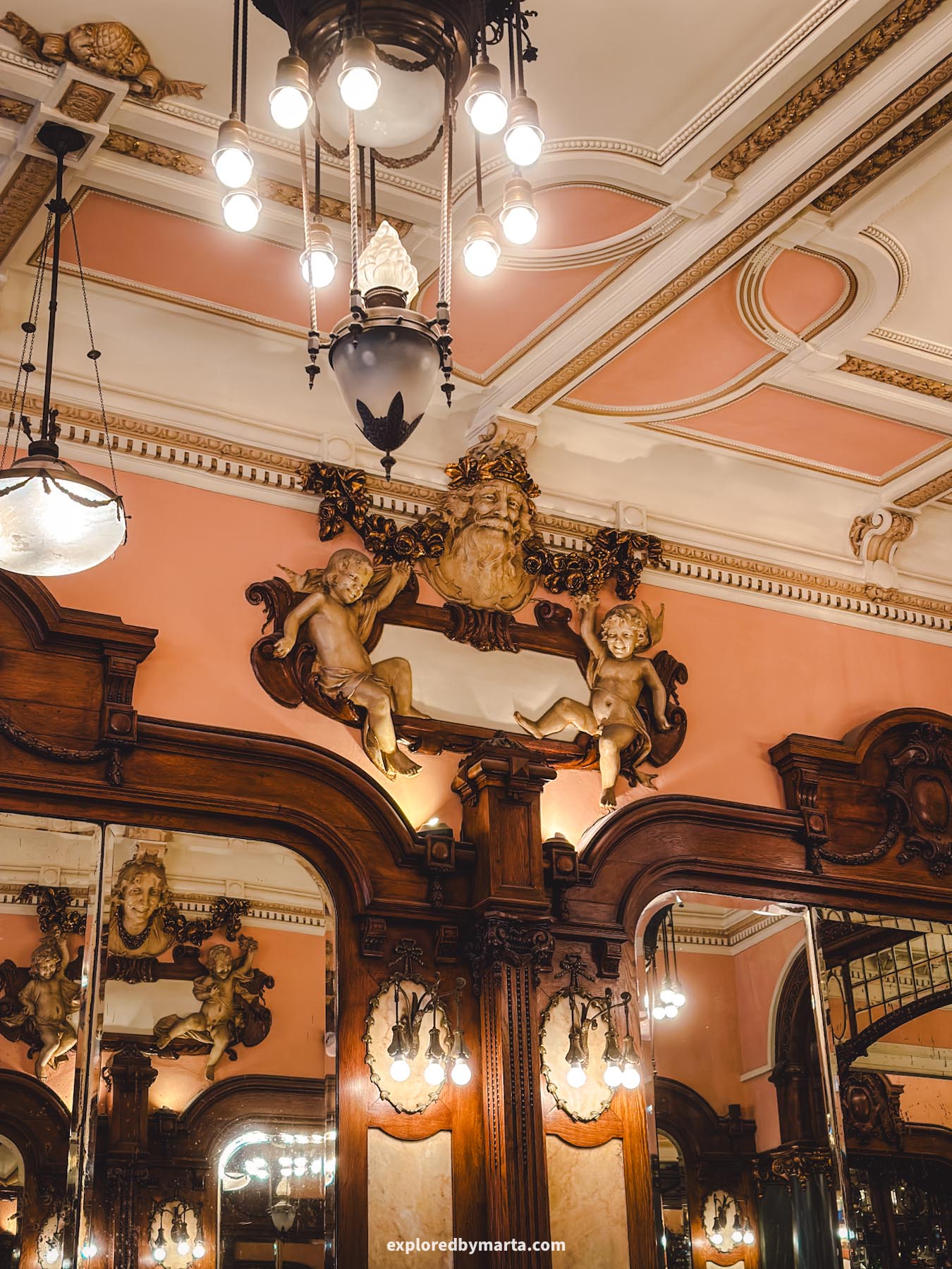 Majestic Café, the best historical cafe in Porto, Portugal