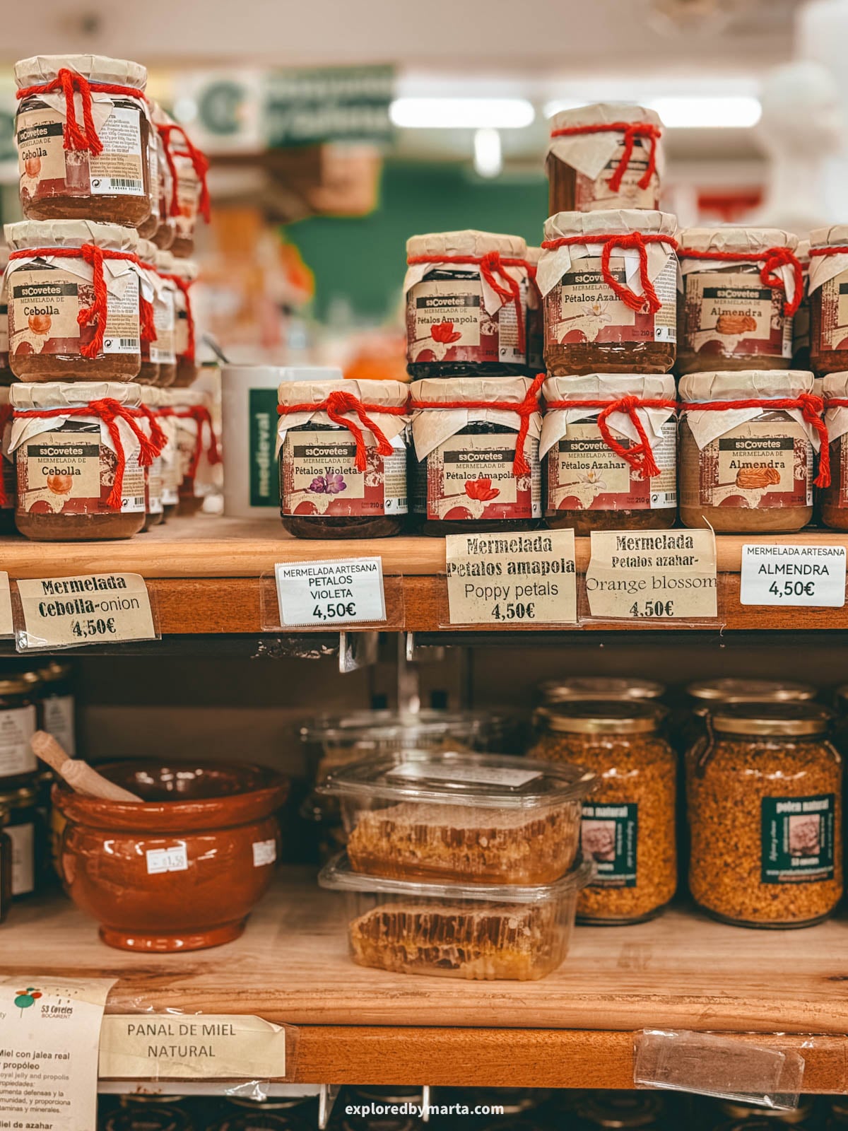 Local products from 53 Covetes Mercacentro Gourmet gourmet store in Bocairent, Spain