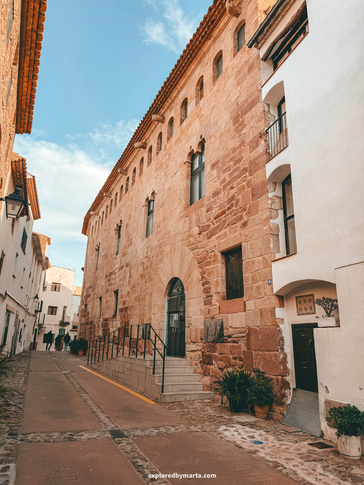 Museo de Arte Contemporáneo de Villafamés is a contemporary art museum in Vilafames housed inside a historical palace