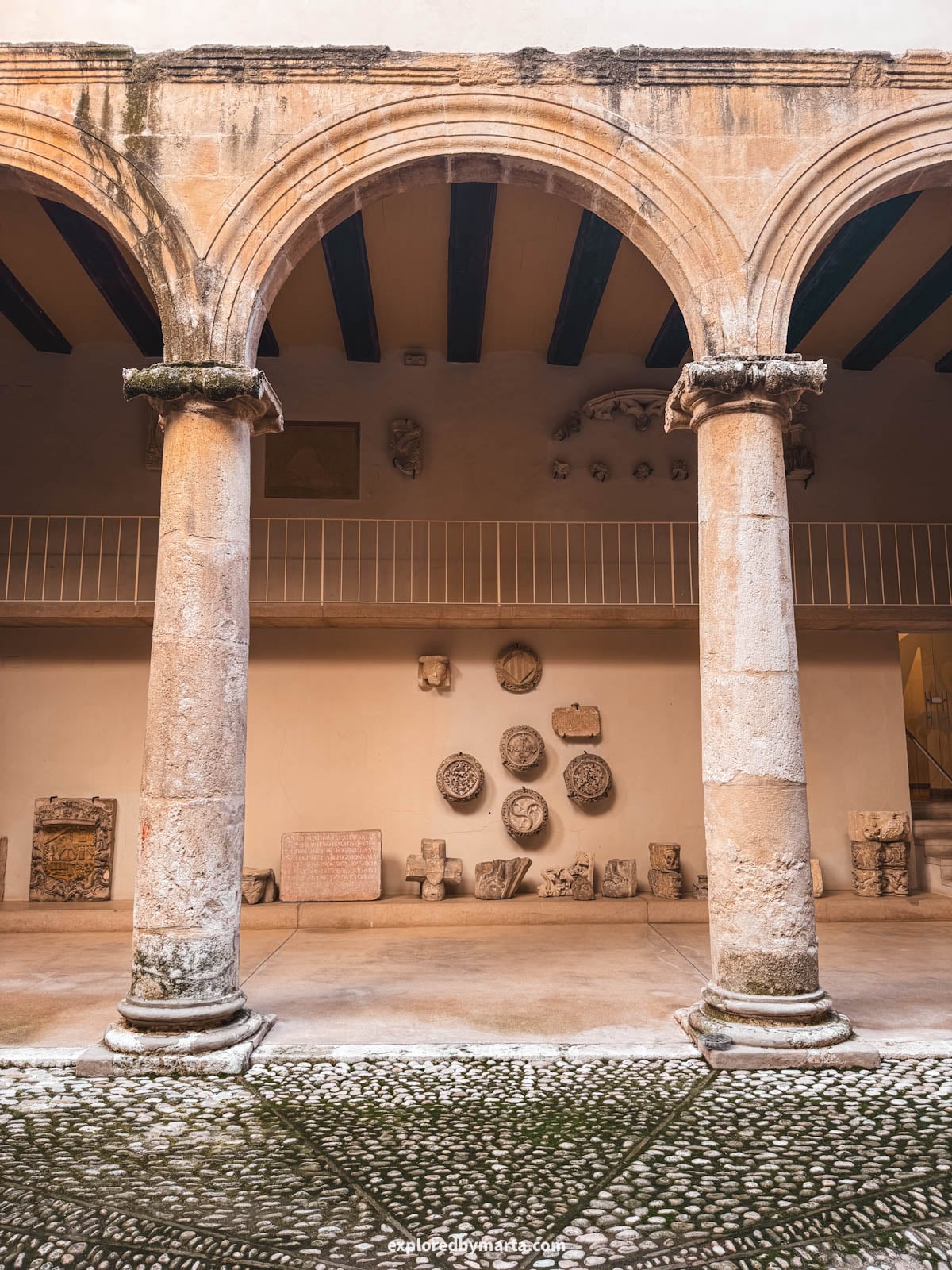 The historic grain store Almudín de Xàtiva now serves as a museum in Xátiva
