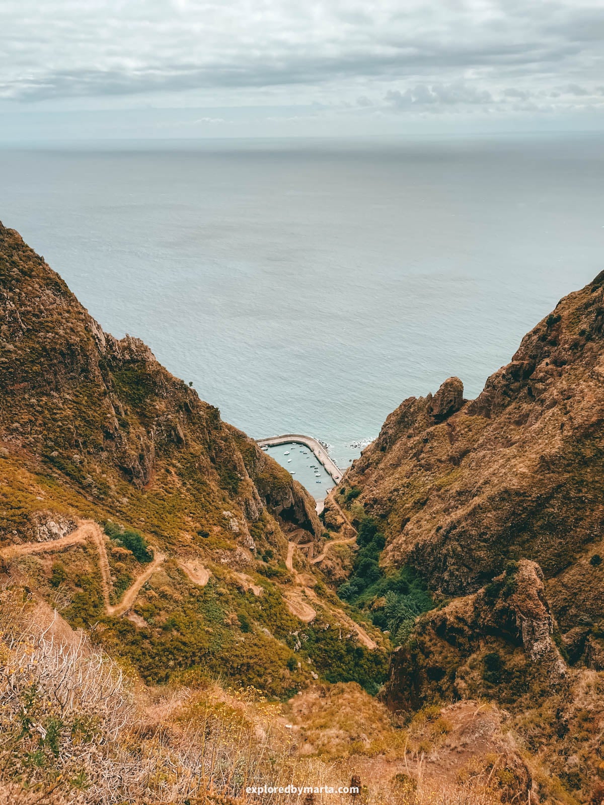 Hiking PR19 Caminho Real do Paul do Mar along Cascata do Paul do Mar waterfall up to Prazeres