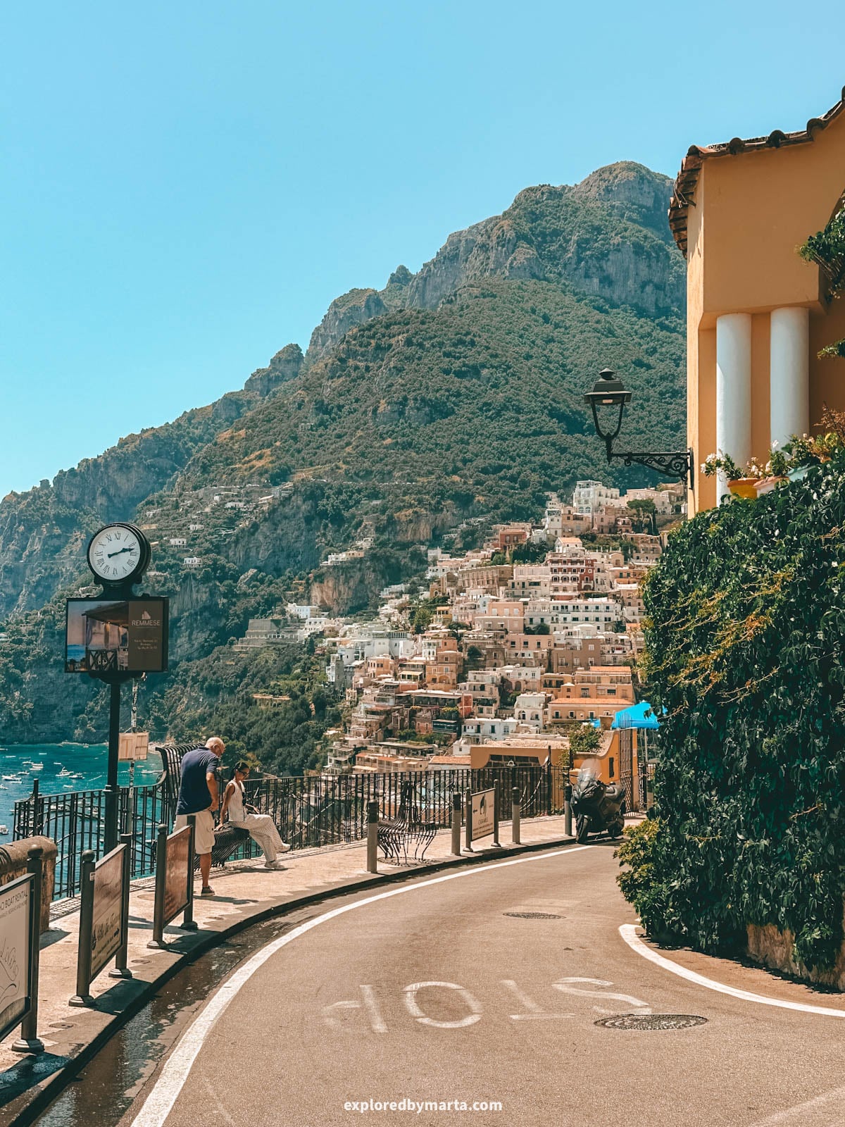 Views of Positano along Via Cristoforo Colombo