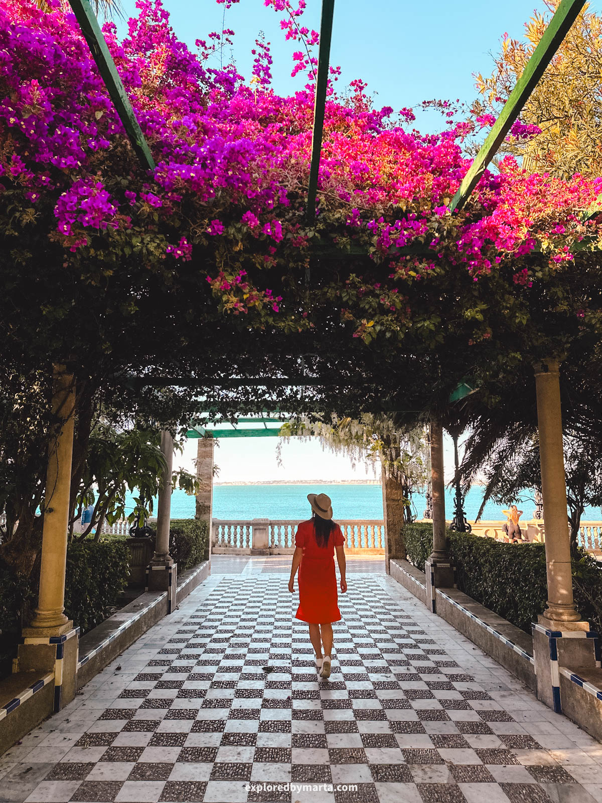 Alameda Apodaca in Cádiz, Spain