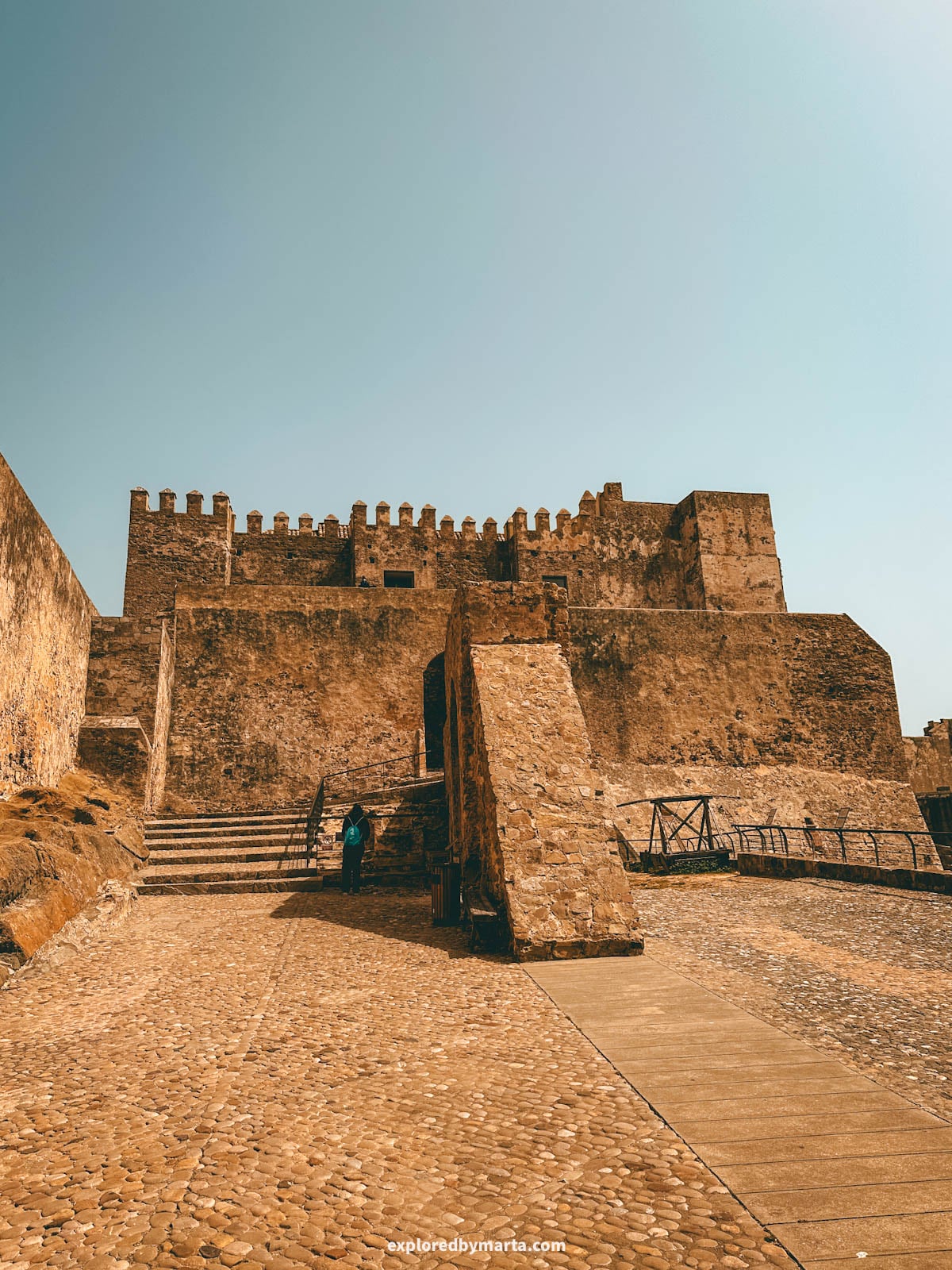 Exploring the majestic Castillo de Guzmán el Bueno in Tarifa, Spain