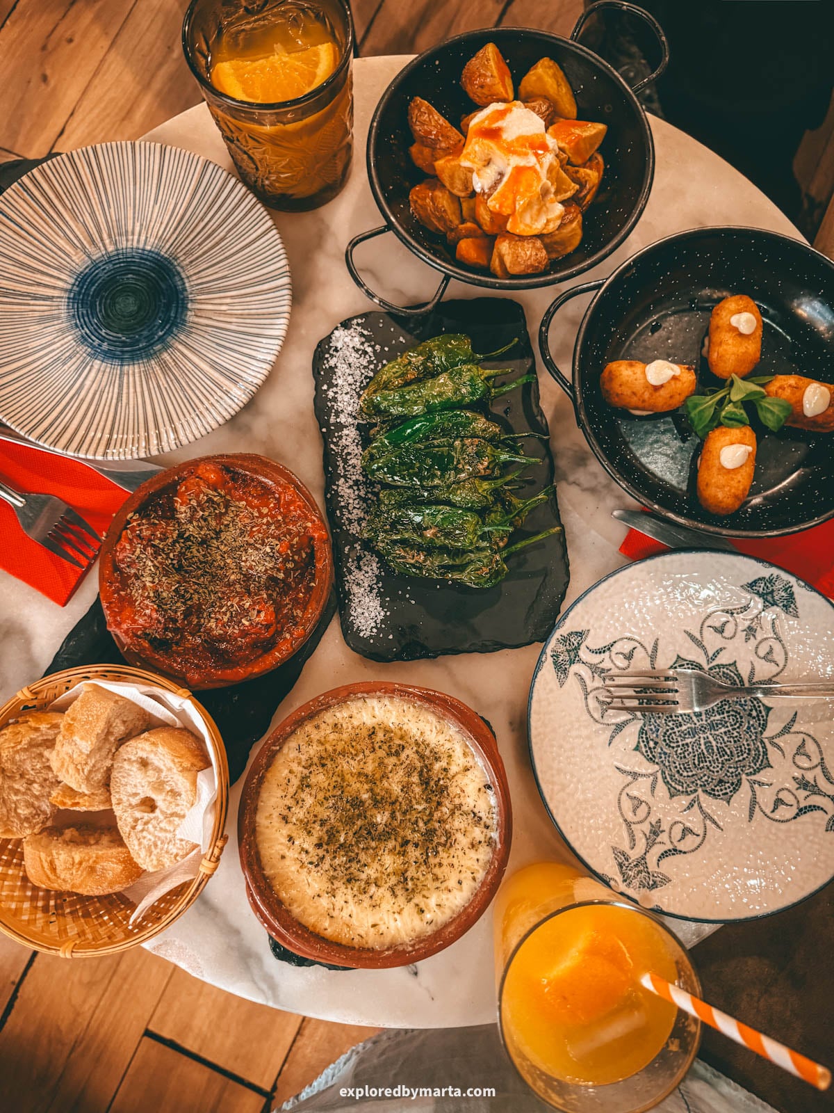 Trying Spanish tapas is one of the best things to do in Granada, Spain